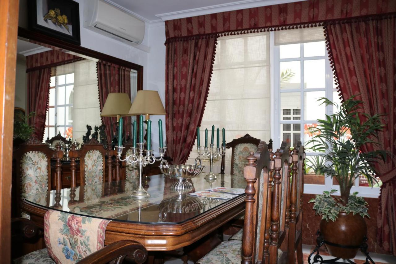 Boutique House Lujopobre Bed & Breakfast Montilla Exterior photo